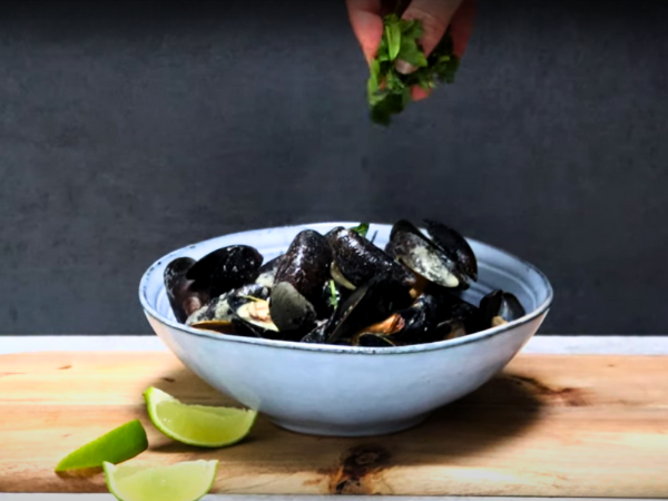 Garnish And Serve Thai Coconut Curry Mussels