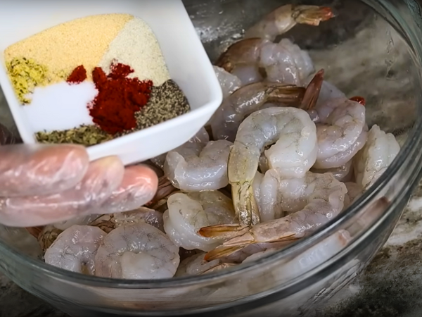 Marinating The Shrimp 1