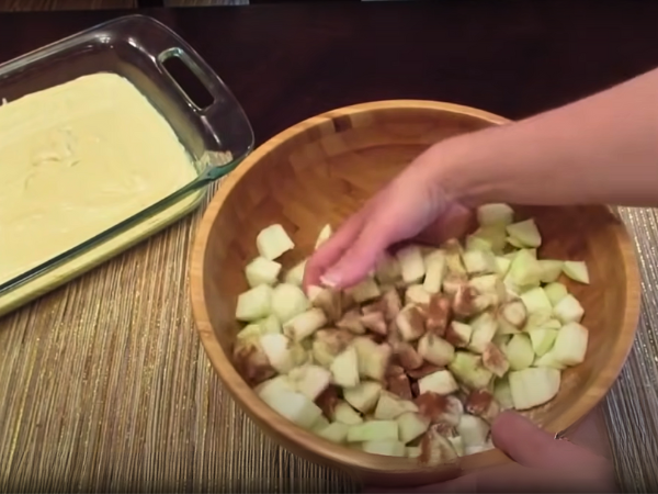 Apple Fritter Cake - Step 2 Prepare The Apple Filling 2