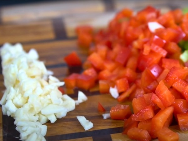 Step 4: Mince the Garlic: Finely mince 2 cloves of garlic.