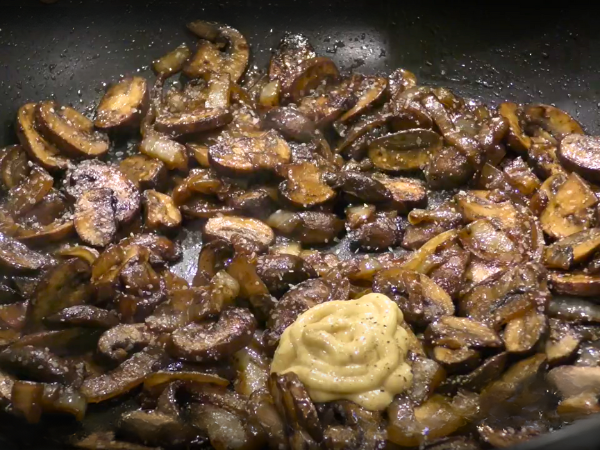 Add mushrooms: Incorporate the 8 ounces of sliced mushrooms into the mix.