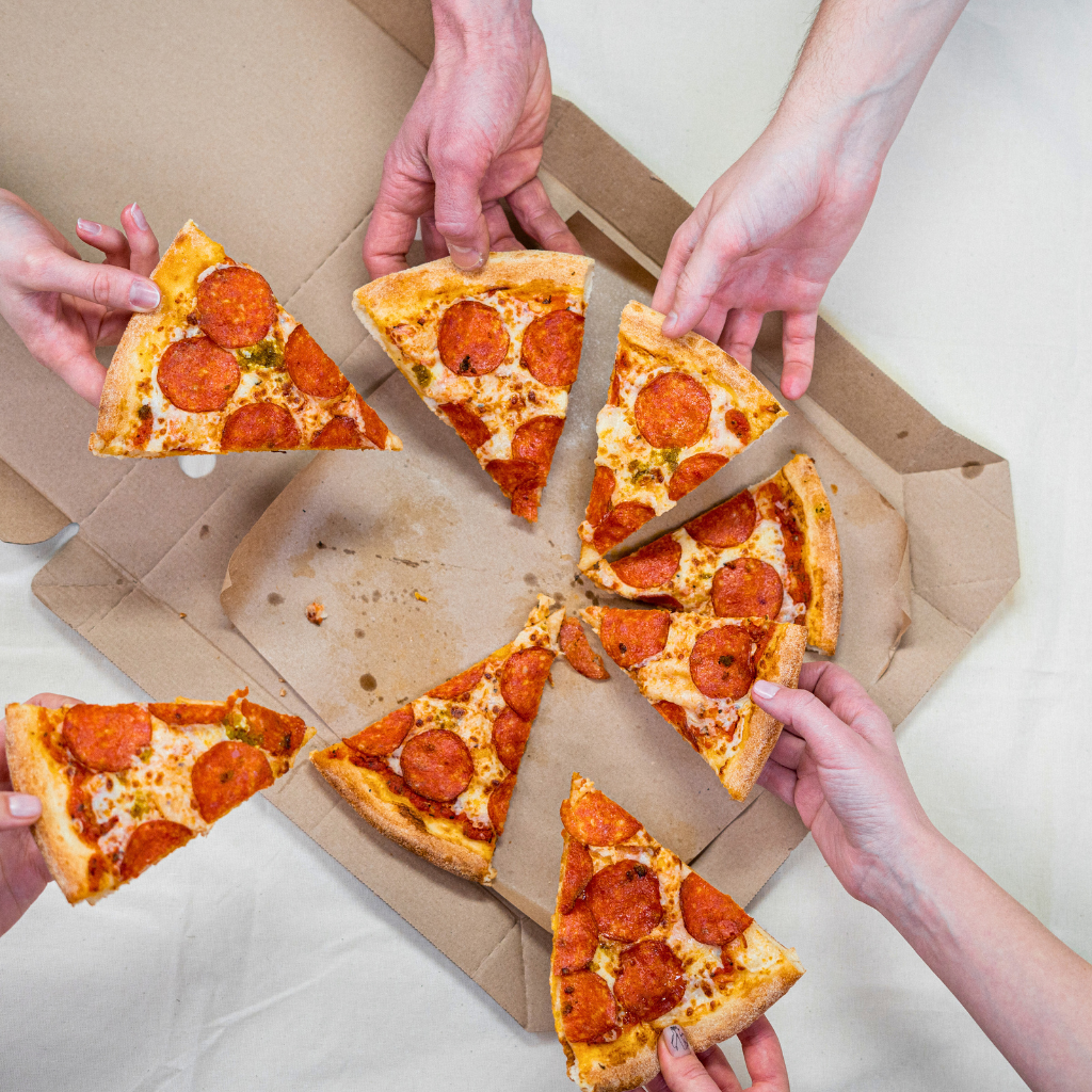 How Many Slices Are in a Large, Medium, or Small Pizza photo