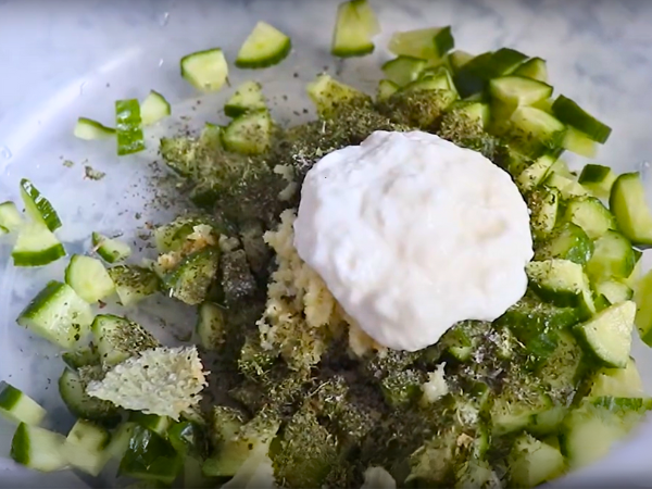 Preparation Lebanese Cucumber Salad - Stir In The Leban