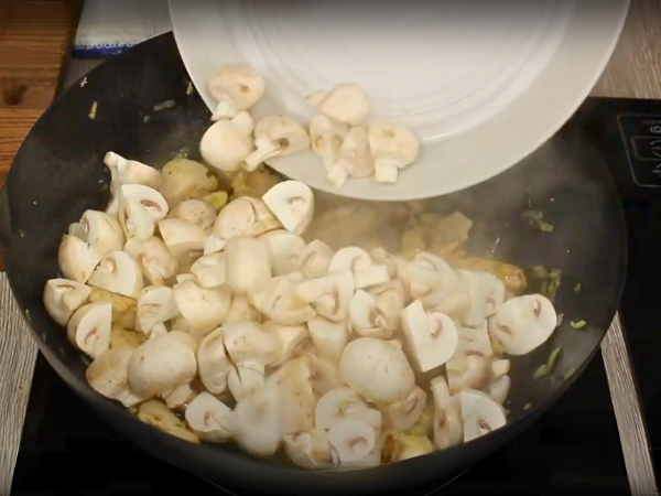 Tomatillo Chicken & Mushroom Pasta Recipe Sautéing The Mushrooms 1